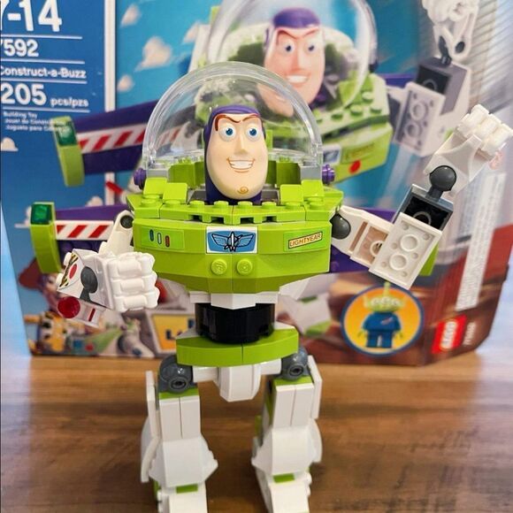 Retired Lego Construct-a-Buzz Set # 7592 - Picture 4 of 11